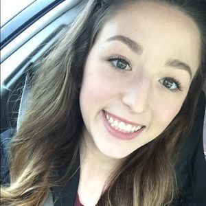 Meet your Posher, Alexandra